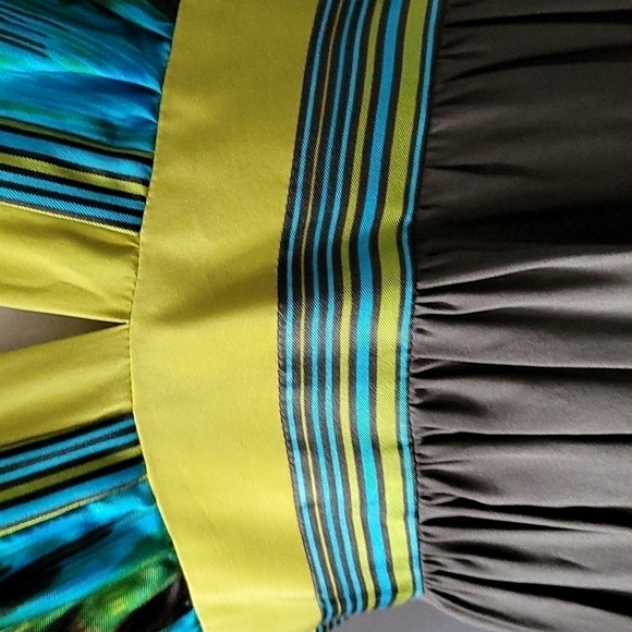 Hype multi color deep vee 100% silk dress NWT - Picture 5 of 13